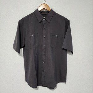 Men's Orvis Button Up Shirt Short Sleeve Size Medium Gray Color Front Pockets